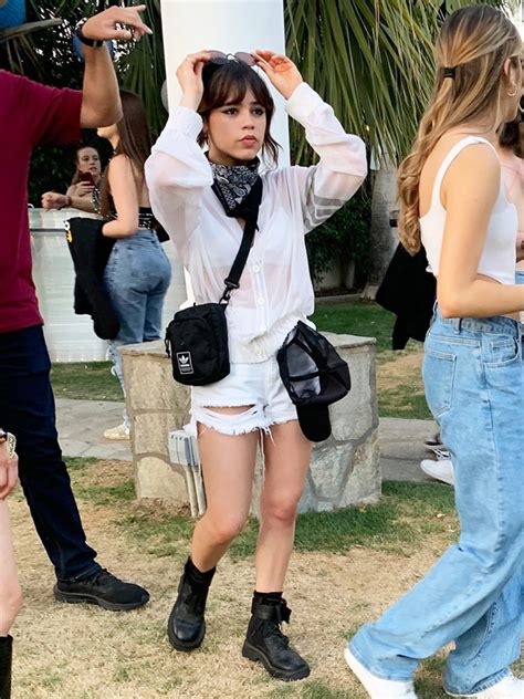 jena ortega bikini|Jenna Ortega’s Coachella 2023 Outfit: Actress Rocks。